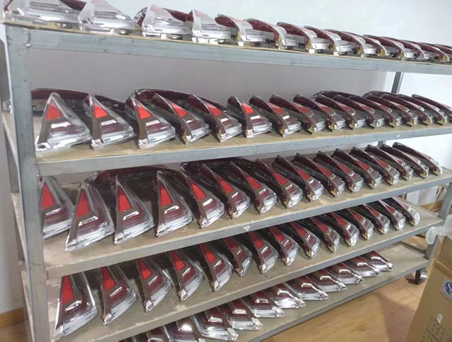 OEM-standard car lights manufactured by Jiasheng